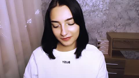 Snapshot of veryveryshygirl chatting on January 2025 11:47:02 AM Ana online show from January 2025 11:47:02 AM