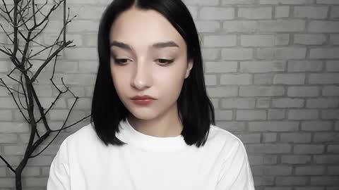 Snapshot of veryveryshygirl chatting on February 2025 12:28:01 PM Ana online show from February 2025 12:28:01 PM