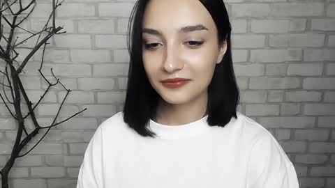 Snapshot of veryveryshygirl chatting on February 2025 03:31:02 PM Ana online show from February 2025 03:31:02 PM