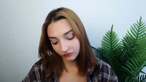 Snapshot of veryveryshygirl chatting on September 2025 09:20:01 AM Ana online show from September 2025 09:20:01 AM