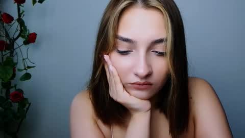 Snapshot of veryveryshygirl chatting on November 2025 01:21:02 PM Ana online show from November 2025 01:21:02 PM