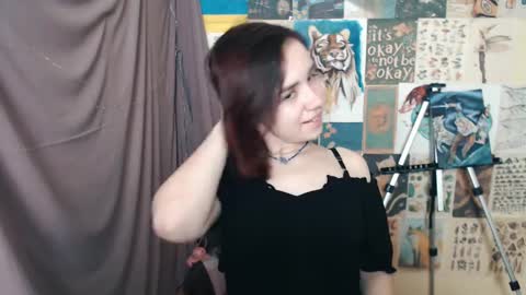 veryveryvery_shy online show from January 2025 06:46:01 AM