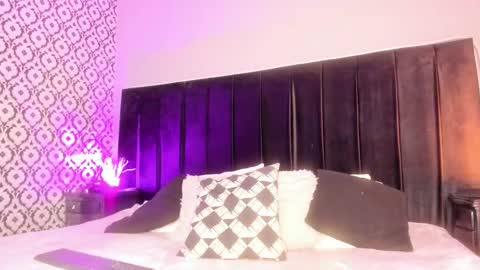 Sthefanny online show from February 2026 12:05:02 PM