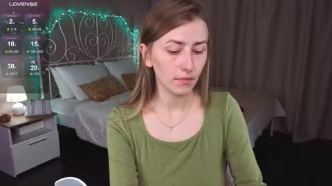 Snapshot of vespera_celeste chatting on October 2025 05:40:01 AM Celeste online show from October 2025 05:40:01 AM