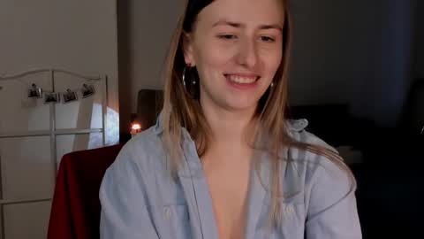 Snapshot of vespera_celeste chatting on January 2026 09:57:02 AM Celeste online show from January 2026 09:57:02 AM