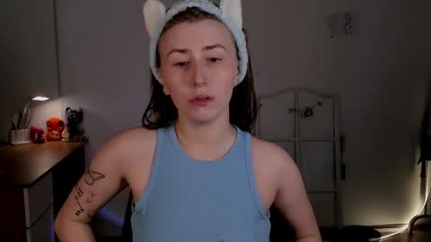 Snapshot of vespera_celeste chatting on February 2026 01:32:02 PM Celeste online show from February 2026 01:32:02 PM