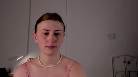 Snapshot of vespera_celeste chatting on February 2026 12:43:02 AM Celeste online show from February 2026 12:43:02 AM