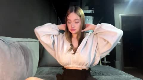 Esta online show from November 2025 04:29:02 PM