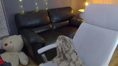 Via online show from January 2025 09:39:02 AM