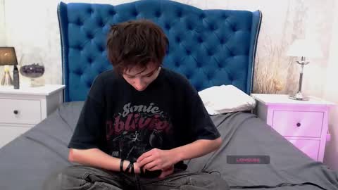 Via online show from September 2025 11:21:01 PM