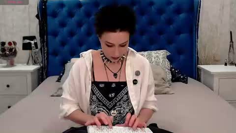 Snapshot of via_mayer chatting on June 2026 01:50:02 AM Via online show from June 2026 01:50:02 AM