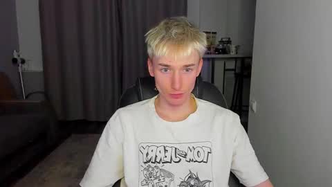 vibemygirl online show from September 2025 12:40:02 PM