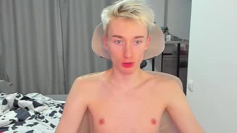 vibemygirl online show from October 2025 12:22:02 PM