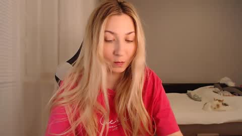 Snapshot of vibezgirl chatting on December 2024 06:27:02 PM Amelia online show from December 2024 06:27:02 PM