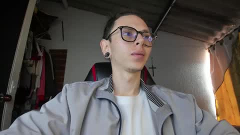 Snapshot of vicent_brais chatting on February 2026 02:34:01 PM Vicent Brais online show from February 2026 02:34:01 PM