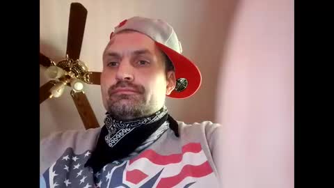 viciouzz1 online show from November 2025 05:37:02 PM