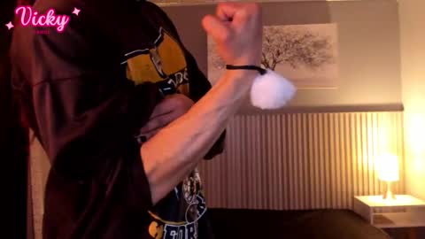  Vicky  online show from February 2026 01:48:01 PM