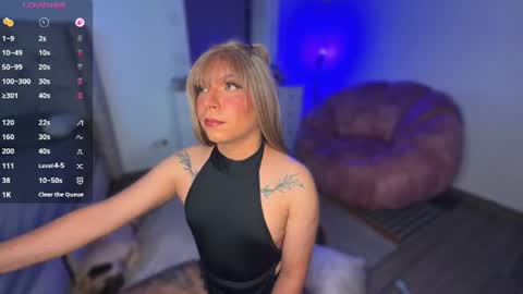 Snapshot of vicky_hot_x chatting on July 2026 01:18:01 AM online show from July 2026 01:18:01 AM