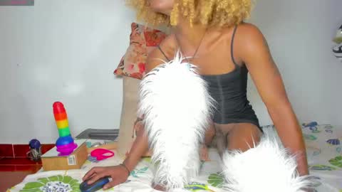 vicky manuela online show from October 2025 02:20:02 AM