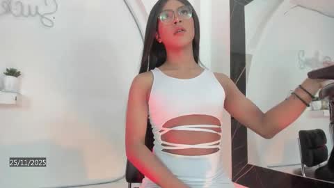 vicky_hottman online show from November 2025 08:20:01 PM