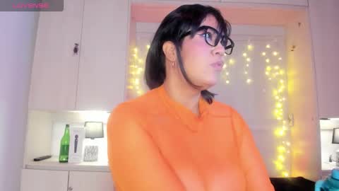 V I C K Y online show from March 2026 07:39:01 PM