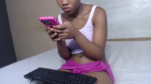 Snapshot of vickyblissx chatting on November 2025 04:14:02 AM vickyblissx online show from November 2025 04:14:02 AM