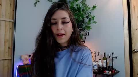 Victoria   online show from March 2025 08:00:01 PM