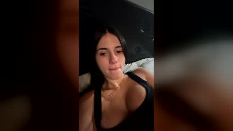 Vicky online show from April 2026 12:52:01 AM