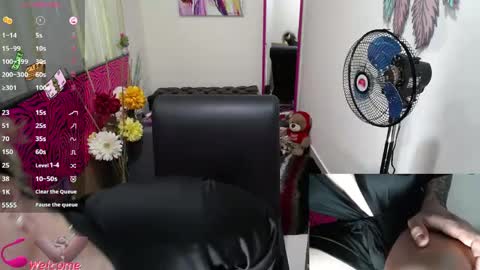 Snapshot of vickysexyx chatting on April 2026 07:04:02 PM Valentina online show from April 2026 07:04:02 PM