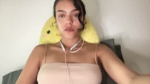 Goddess Victory  online show from February 2025 02:30:01 AM