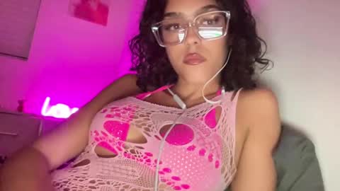 Goddess Victory  online show from February 2025 04:23:02 AM