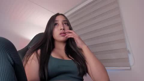 Victoria  online show from September 2025 09:04:02 PM