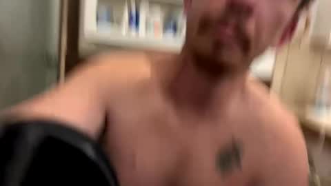 Snapshot of vicrobertson595 chatting on September 2025 06:24:01 AM vicrobertson595 online show from September 2025 06:24:01 AM