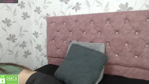 Snapshot of victoria017 chatting on December 2024 11:47:02 PM Victoria online show from December 2024 11:47:02 PM