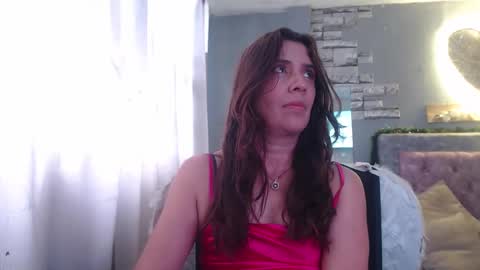 Hi guys   Im victoria  Be the one who can control me in PVT online show from December 2024 08:03:02 PM