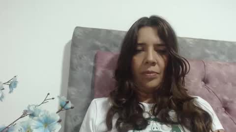 Hi guys   Im victoria  Be the one who can control me in PVT online show from January 2025 10:45:01 PM