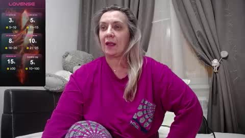 victoria50 online show from October 2025 07:05:02 AM