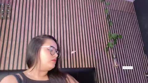 victorira online show from November 2025 09:13:02 PM