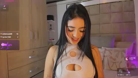 Victoria valentina  online show from October 2025 10:00:02 AM