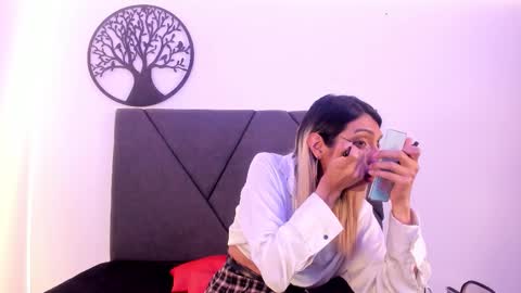 Snapshot of victoria_badgal chatting on November 2025 08:20:02 PM Victoria online show from November 2025 08:20:02 PM