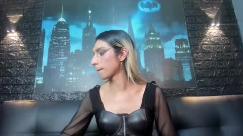 Snapshot of victoria_badgal chatting on November 2025 09:37:01 PM Victoria online show from November 2025 09:37:01 PM