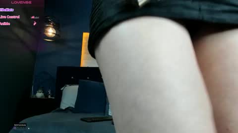 Victoria online show from November 2025 08:31:01 PM