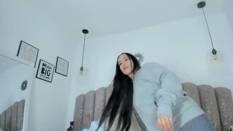 valentina online show from September 2025 11:31:02 AM