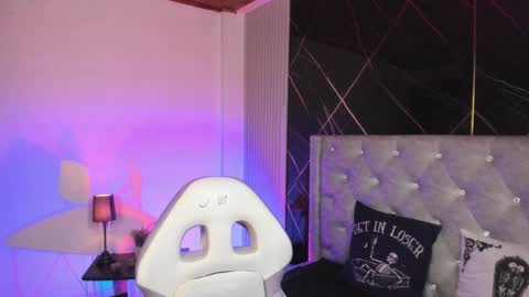 victoria_floyd1 online show from February 2026 09:33:01 PM