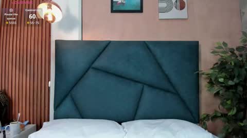 Victoria Harris online show from November 2025 12:28:02 PM