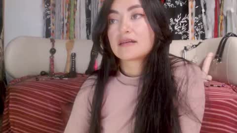 Victoria online show from September 2025 07:02:02 PM