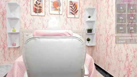 Victoria Houston  online show from December 2024 03:21:02 AM