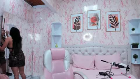 Victoria Houston  online show from January 2025 03:28:02 AM