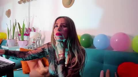 Victoria  online show from February 2025 12:52:02 AM