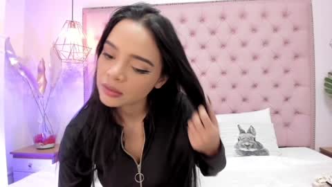 Snapshot of victoria_kitt chatting on January 2025 07:11:01 PM victoria_kitt online show from January 2025 07:11:01 PM